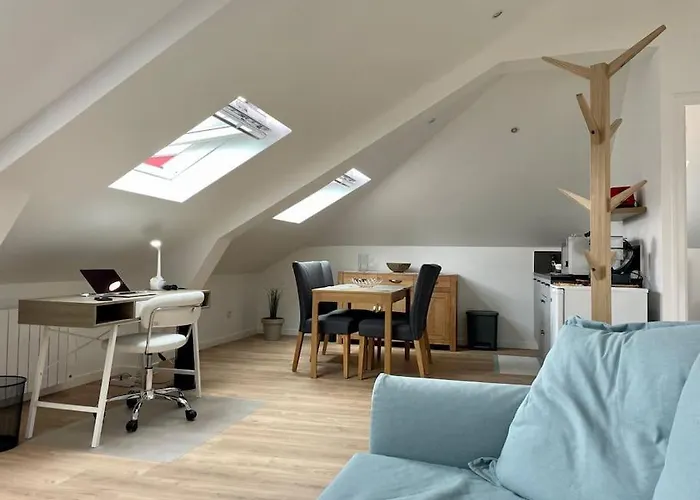 Prefecture - L'arriere Seine * Руан